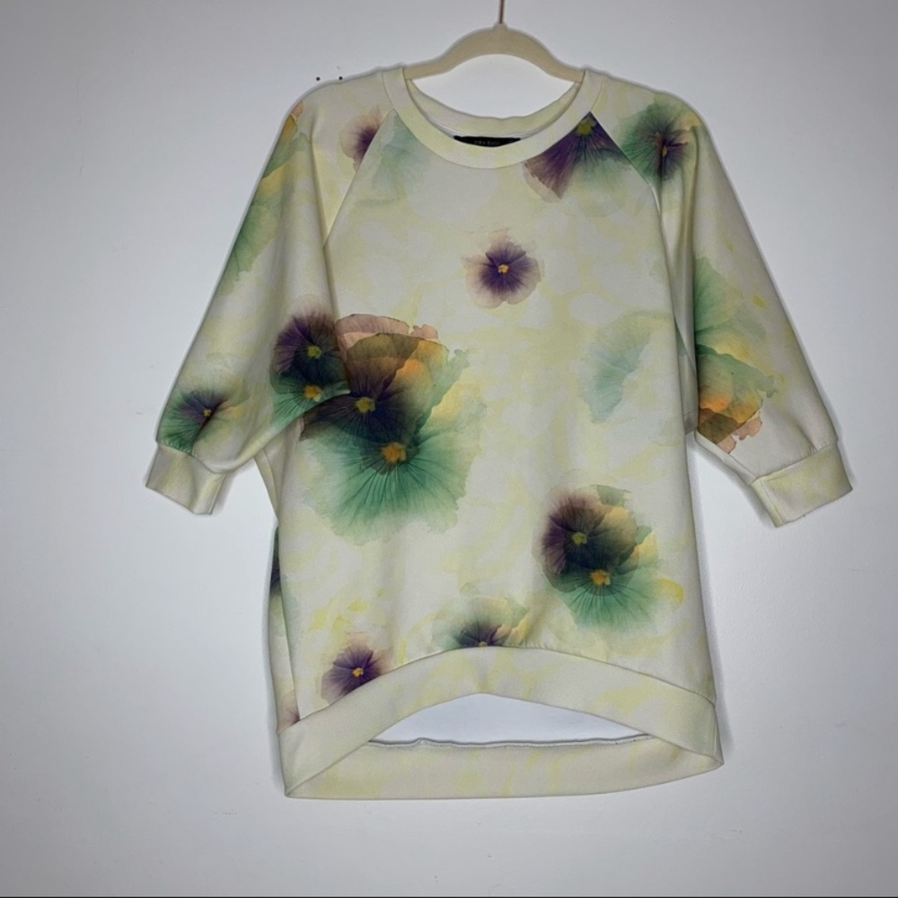 Zara oversized scuba knit floral top S